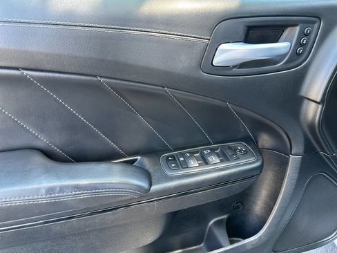 Used 2022 Dodge Charger SXT w/ Plus Group RWD image 10