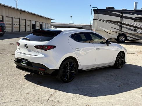 Used 2025 MAZDA MAZDA3 Hatchback w/ Appearance Package image 5