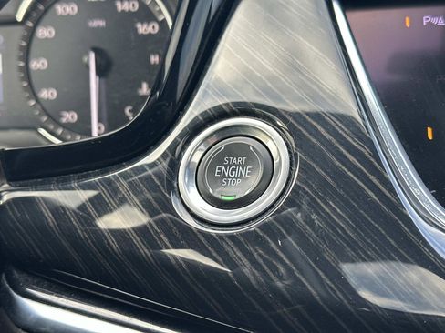 Certified 2020 Cadillac XT6 Premium Luxury image 27