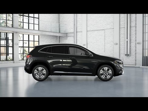 Certified 2026 Mercedes-Benz GLA 250 4MATIC image 11