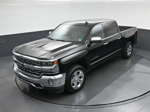 Used 2017 Chevrolet Silverado 1500 LTZ w/ Sport Package image 59