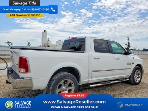 Used 2018 RAM 1500 Laramie w/ Convenience Group AWD/4WD image 4