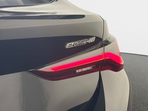 Used 2025 BMW i4 eDrive40 RWD image 17