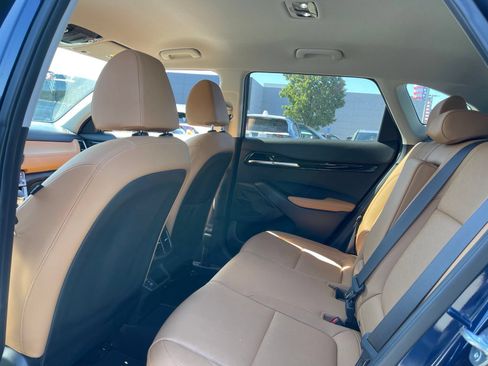 Used 2024 Kia Seltos EX FWD image 4