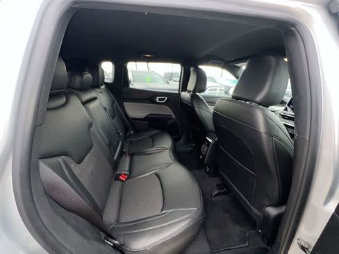 Used 2024 Jeep Compass Latitude AWD/4WD image 24