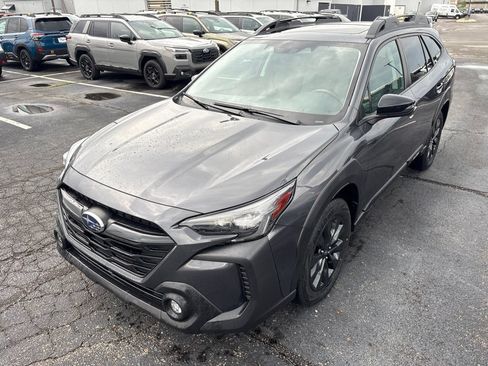 Used 2024 Subaru Outback Onyx Edition AWD/4WD image 6