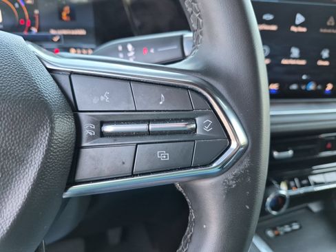 Used 2025 Chevrolet Tahoe LT AWD/4WD image 19