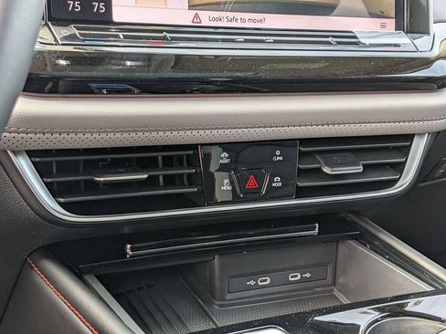 New 2026 Volkswagen Atlas Peak Edition AWD/4WD image 18