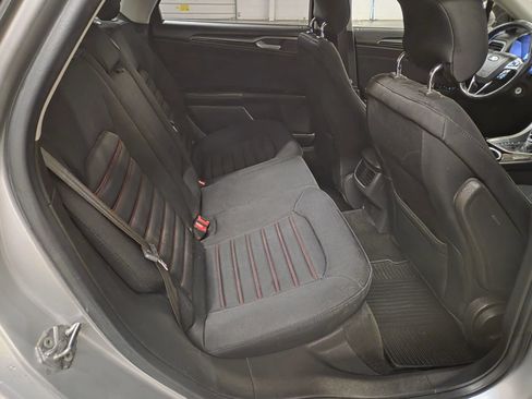 Used 2013 Ford Fusion SE FWD image 28