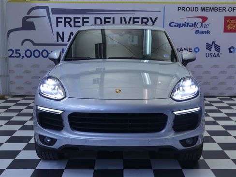 Used 2017 Porsche Cayenne S Platinum w/ Premium Package Plus (Pjy) AWD/4WD image 2