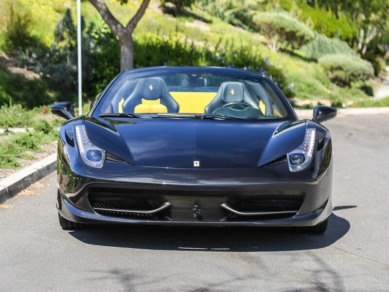 Used 2013 Ferrari 458 Spider RWD image 8