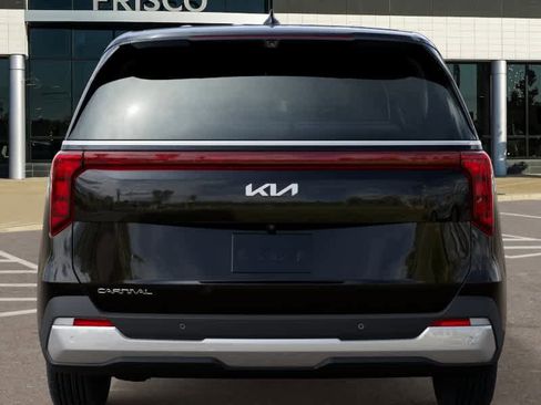 New 2026 Kia Carnival EX image 13