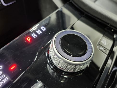 Used 2023 Jeep Grand Cherokee 4WD 4xe image 36