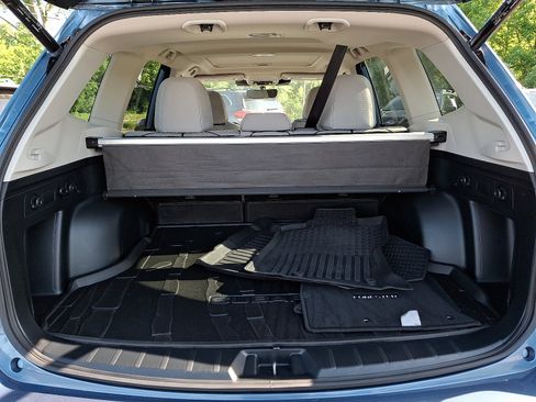 Certified 2024 Subaru Forester Premium AWD/4WD image 28
