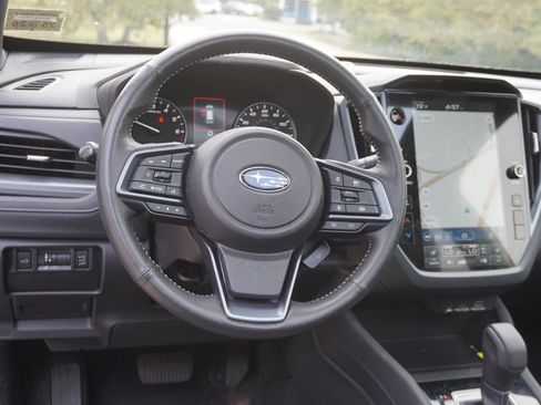 Used 2025 Subaru Forester Limited AWD/4WD image 16