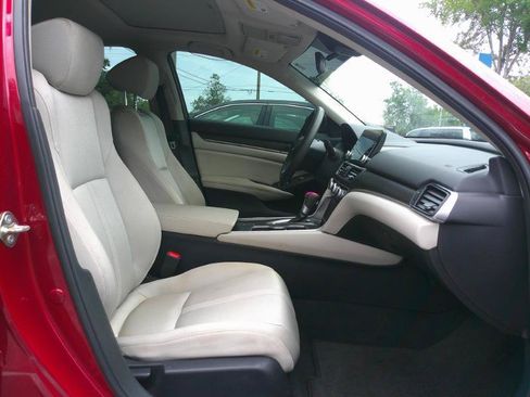 Used 2020 Honda Accord EX image 18
