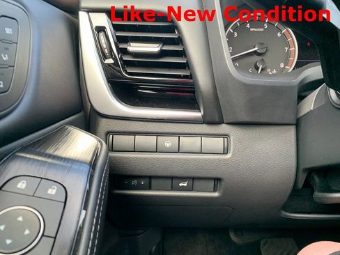 Used 2023 Nissan Rogue SL w/ SL Premium Package image 20