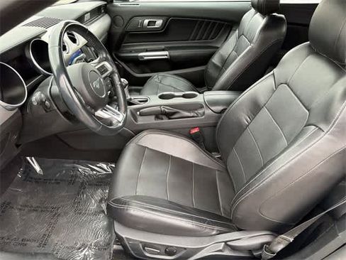 Used 2023 Ford Mustang GT Premium image 13