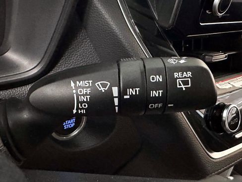Used 2022 Toyota Corolla Cross LE w/ Moonroof Package AWD/4WD image 29