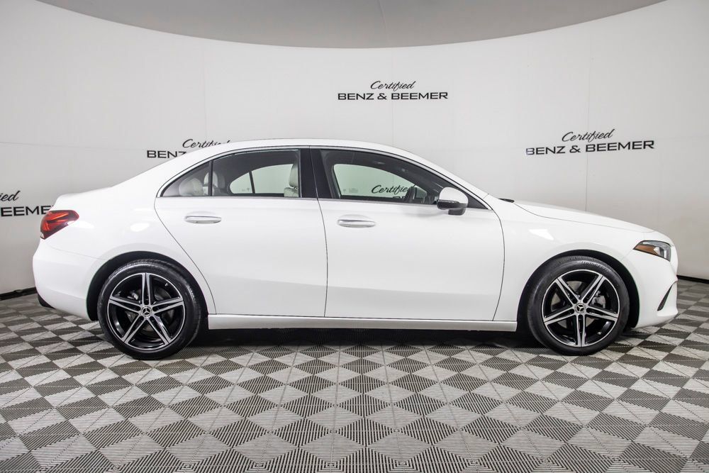 Used 2022 Mercedes-Benz A 220 image 3