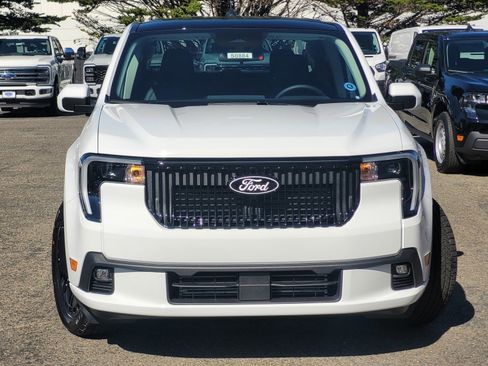 New 2025 Ford Maverick Lobo image 3