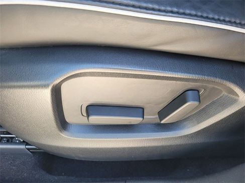 Certified 2025 MAZDA CX-5 AWD 2.5 S w/ Select Package image 4