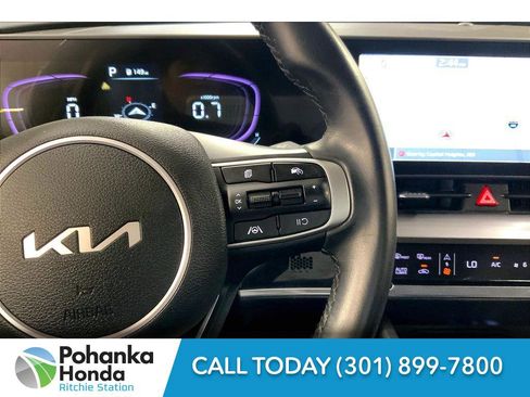 Used 2024 Kia Sportage EX image 22