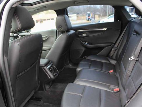 Used 2016 Chevrolet Impala LT image 30
