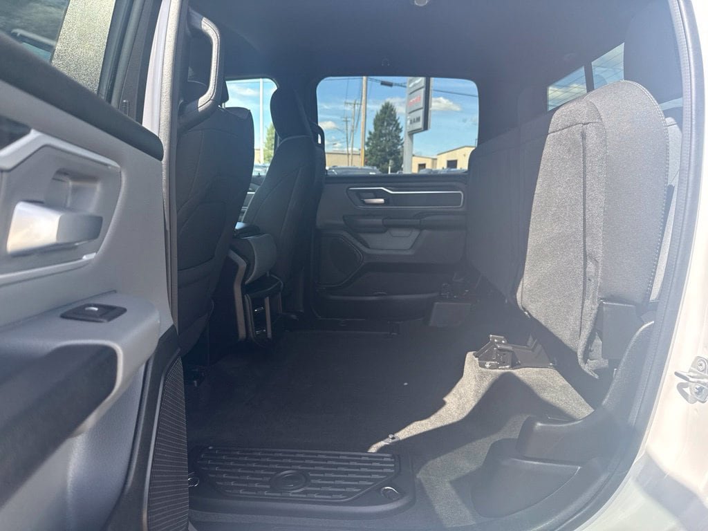 Used 2022 RAM 1500 Big Horn AWD/4WD image 19