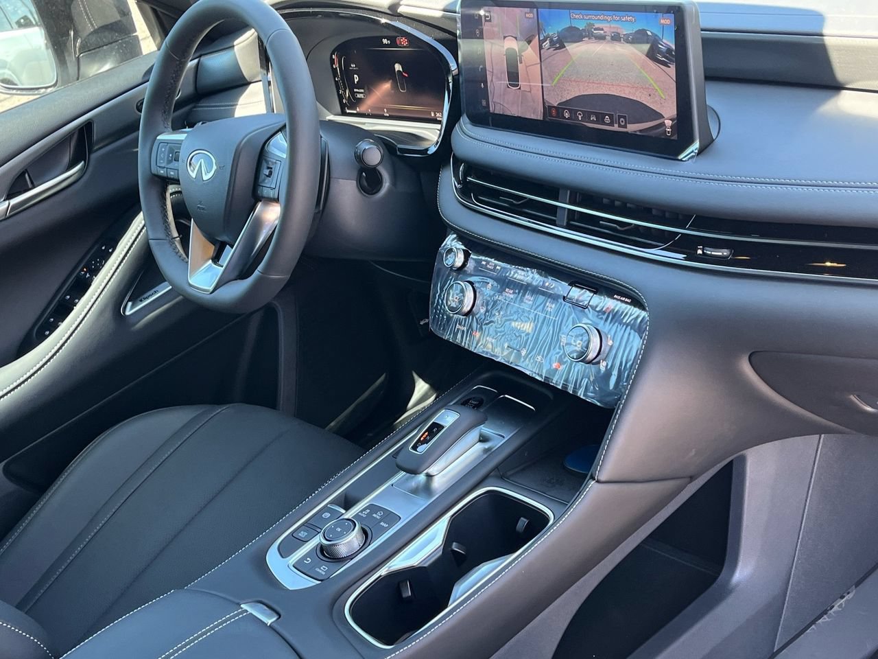 New 2027 INFINITI QX60 Luxe FWD image 9