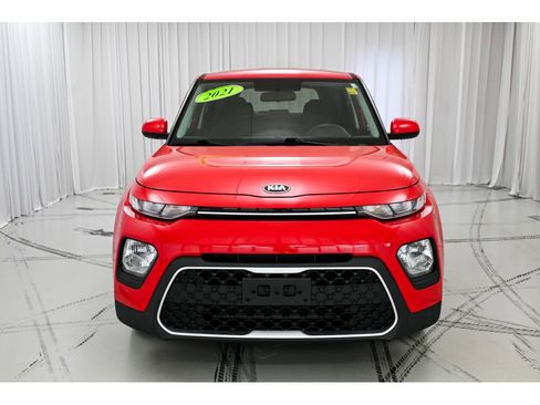 Used 2021 Kia Soul LX FWD image 3