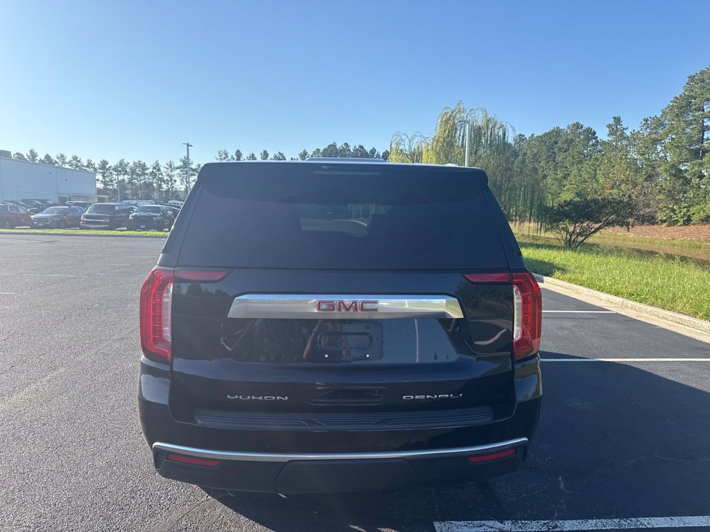 Used 2022 GMC Yukon Denali AWD/4WD image 5