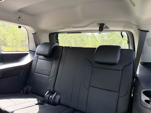 Used 2019 Chevrolet Tahoe LT w/ RST Edition AWD/4WD image 26