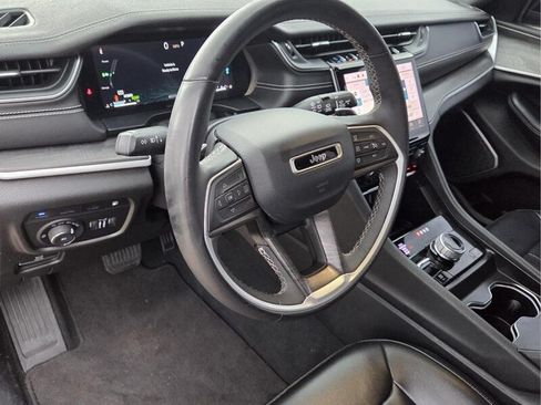 Used 2024 Jeep Grand Cherokee Limited 4xe AWD/4WD image 11