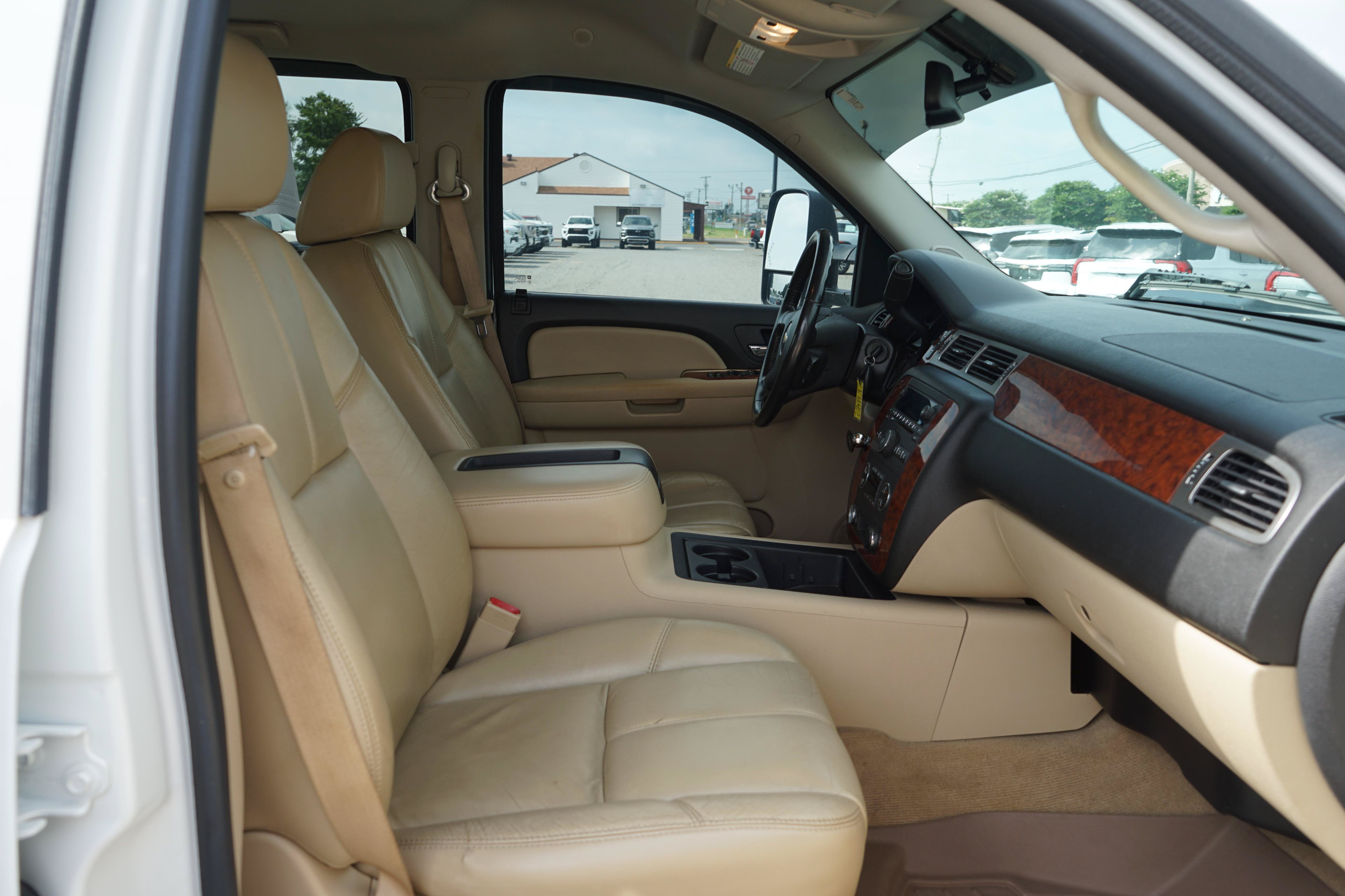 Used 2007 Chevrolet Silverado 2500 LTZ AWD/4WD image 22