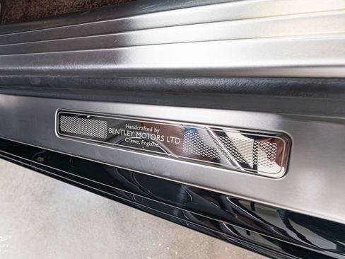 Used 2016 Bentley Flying Spur W12 image 28
