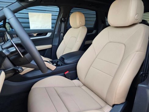 New 2026 Porsche Cayenne AWD/4WD image 6