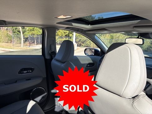 Used 2019 Honda HR-V EX-L image 9