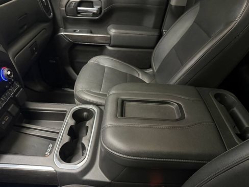Used 2021 Chevrolet Silverado 1500 LTZ w/ LTZ Convenience Package II AWD/4WD image 17