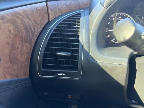 Used 2021 Nissan Armada SL w/ Captain's Chairs Package image 20