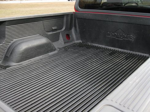 Used 2003 Ford F150 XLT image 11