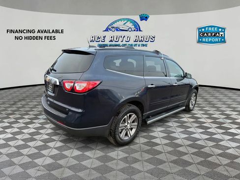 Used 2017 Chevrolet Traverse LT image 7