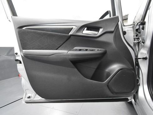 Used 2016 Honda Fit EX image 18