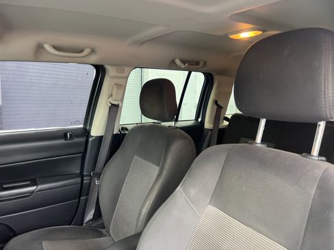 Used 2016 Jeep Patriot Latitude image 25