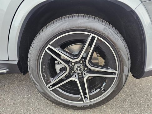 New 2026 Mercedes-Benz GLS 450 4MATIC image 9