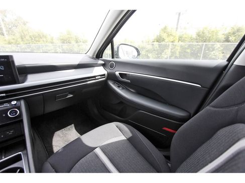 Used 2025 Hyundai Sonata SEL FWD image 11