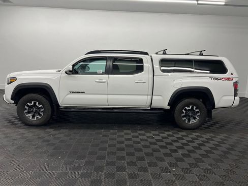 Used 2023 Toyota Tacoma TRD Off-Road w/ Technology Package image 2