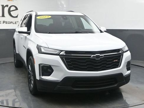Used 2023 Chevrolet Traverse RS w/ LPO, Floor Liner Package AWD/4WD image 52