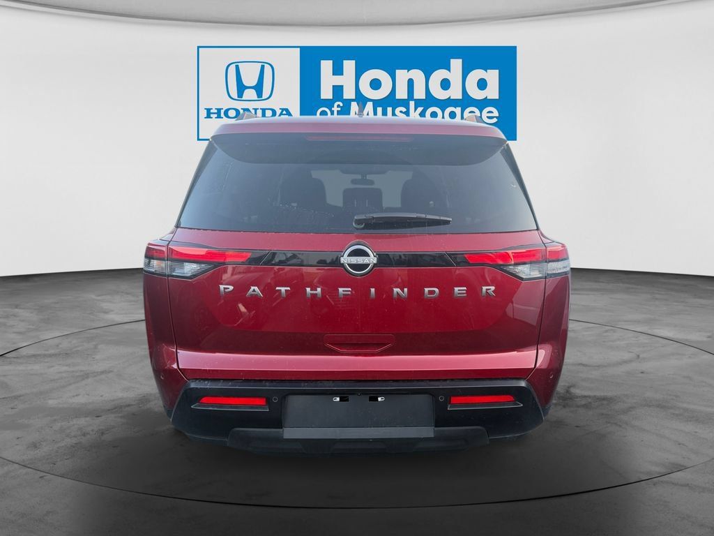 Used 2026 Nissan Pathfinder SV FWD image 4