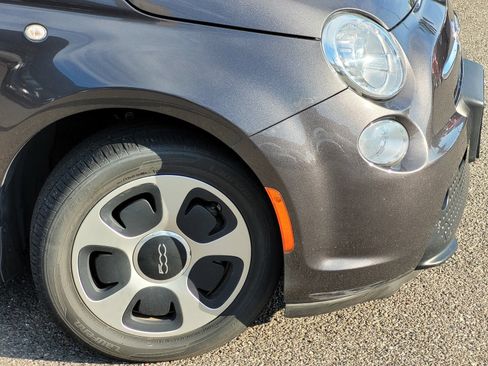 Used 2018 FIAT 500 e FWD image 16